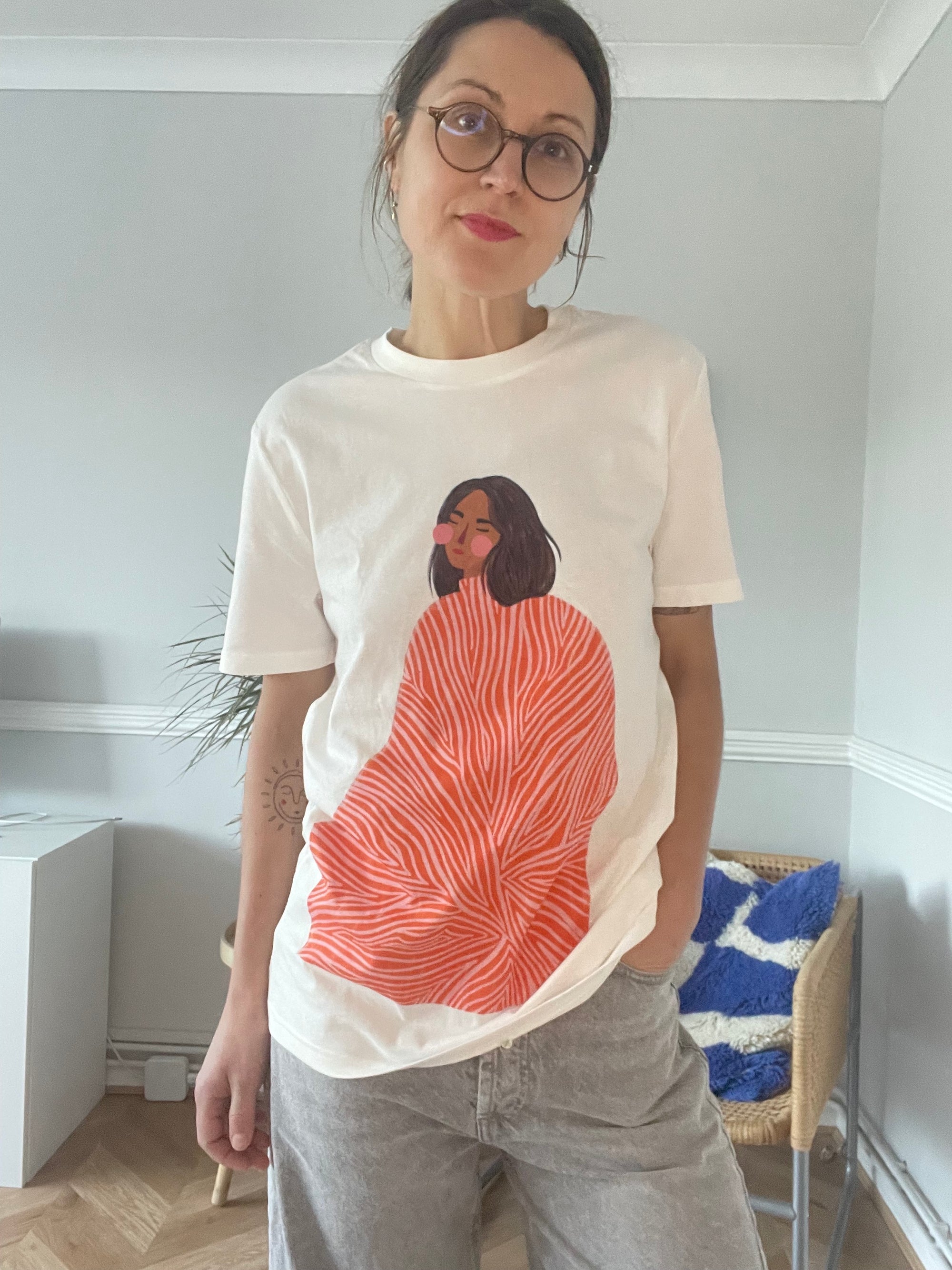 T-SHIRT THE WOMAN WITH THE SWIRLS