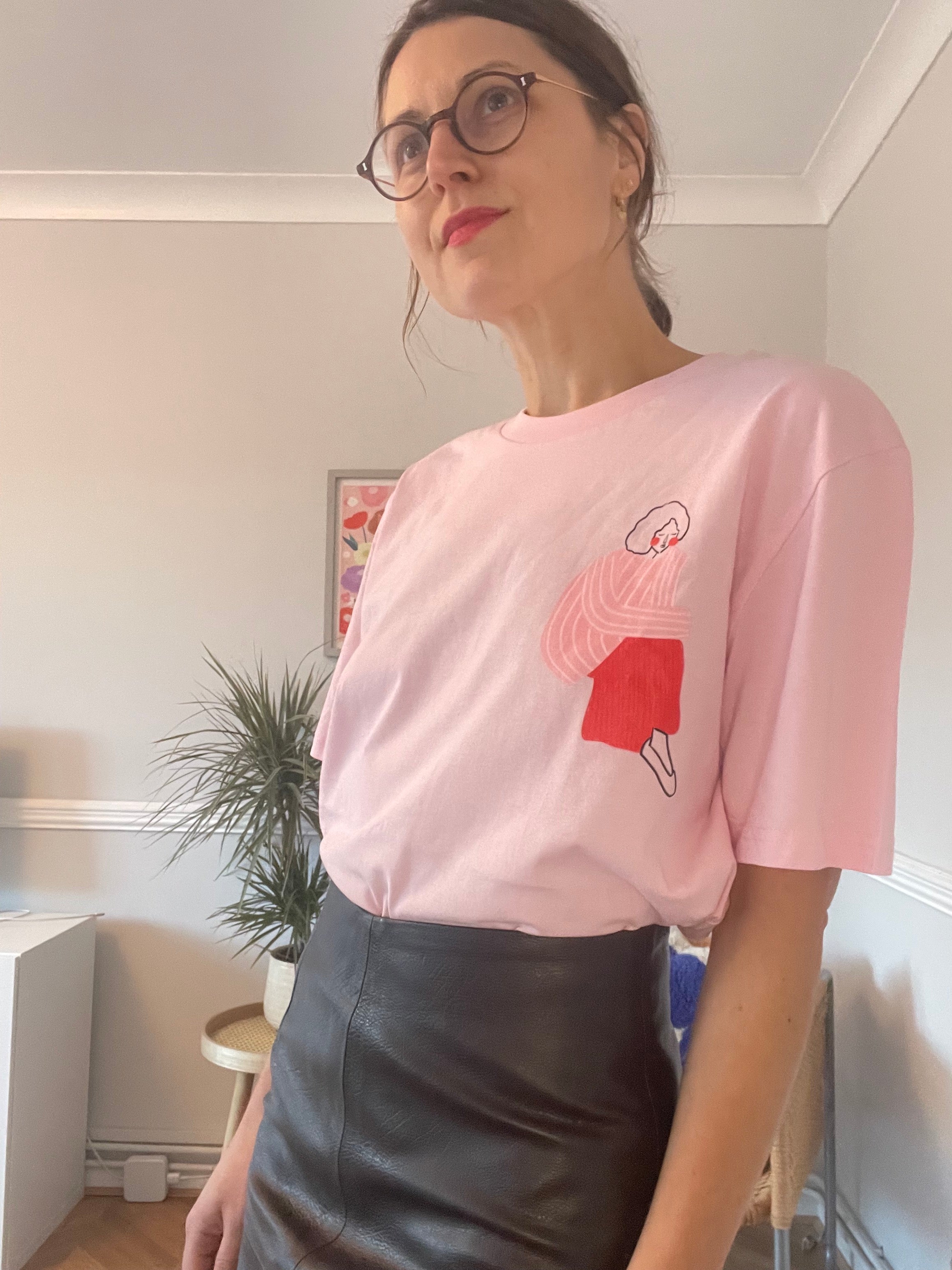 T-SHIRT PINK AND RED LINE LADY