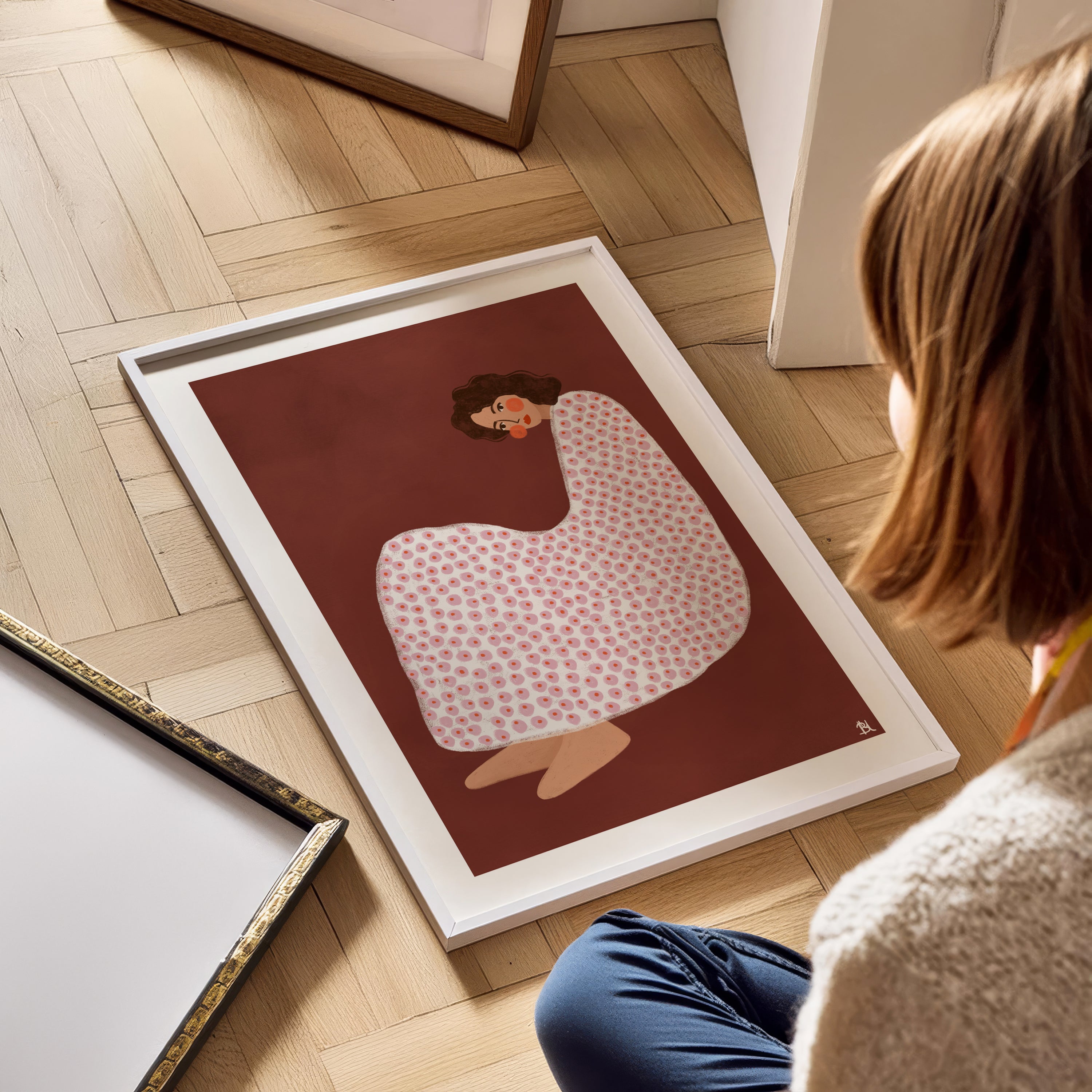 THE WOMEN WITH THE DOTTED DRESS